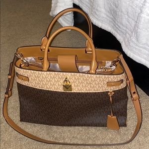 Michael Kors purse
